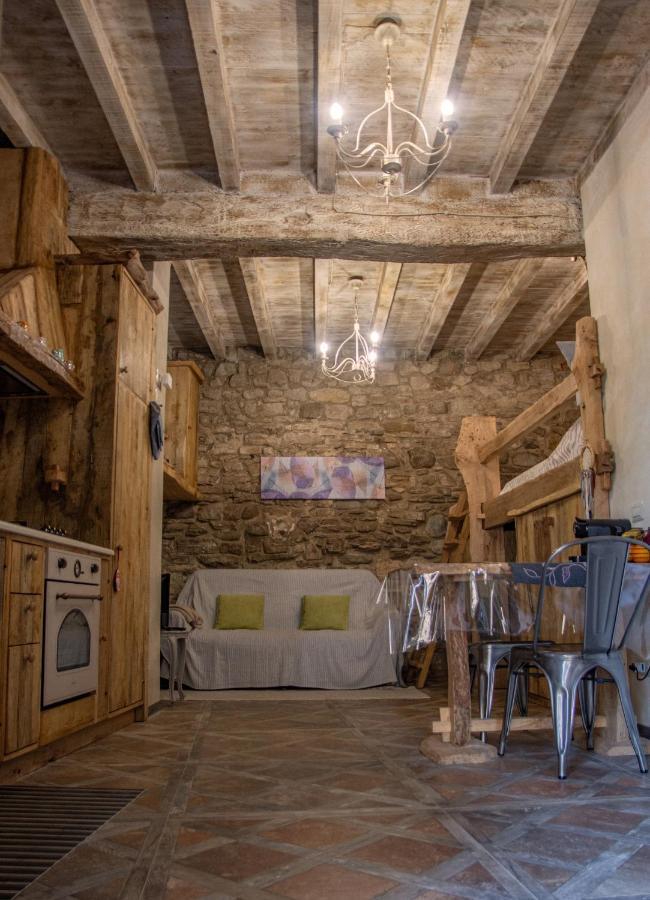 Апартаменти Il Nido Di Matilde _Monolocale Design Sul Fiume_ Rossena Екстер'єр фото